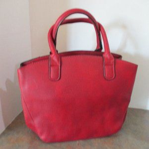 Red Bueno Purse
